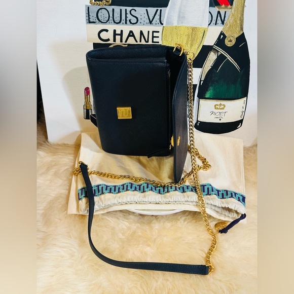 TORY BURCH Crossbody Bag w/Gold Plated Hardware 8 Card Slot Like New - Picture 4 of 11